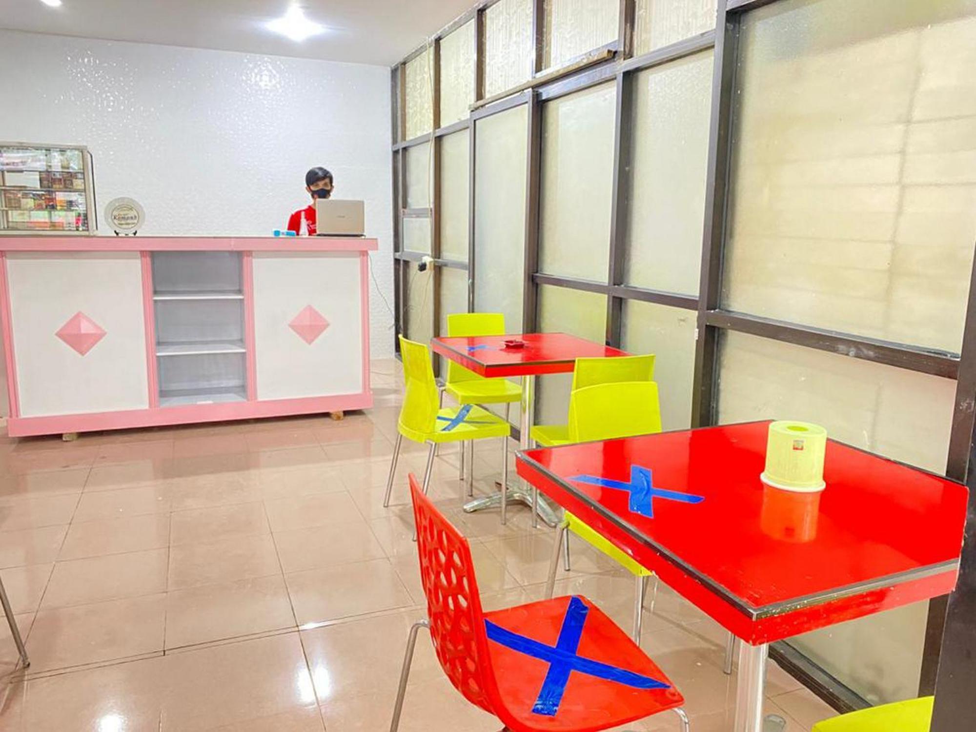 Reddoorz At Homestay Madu Makassar Bagian luar foto